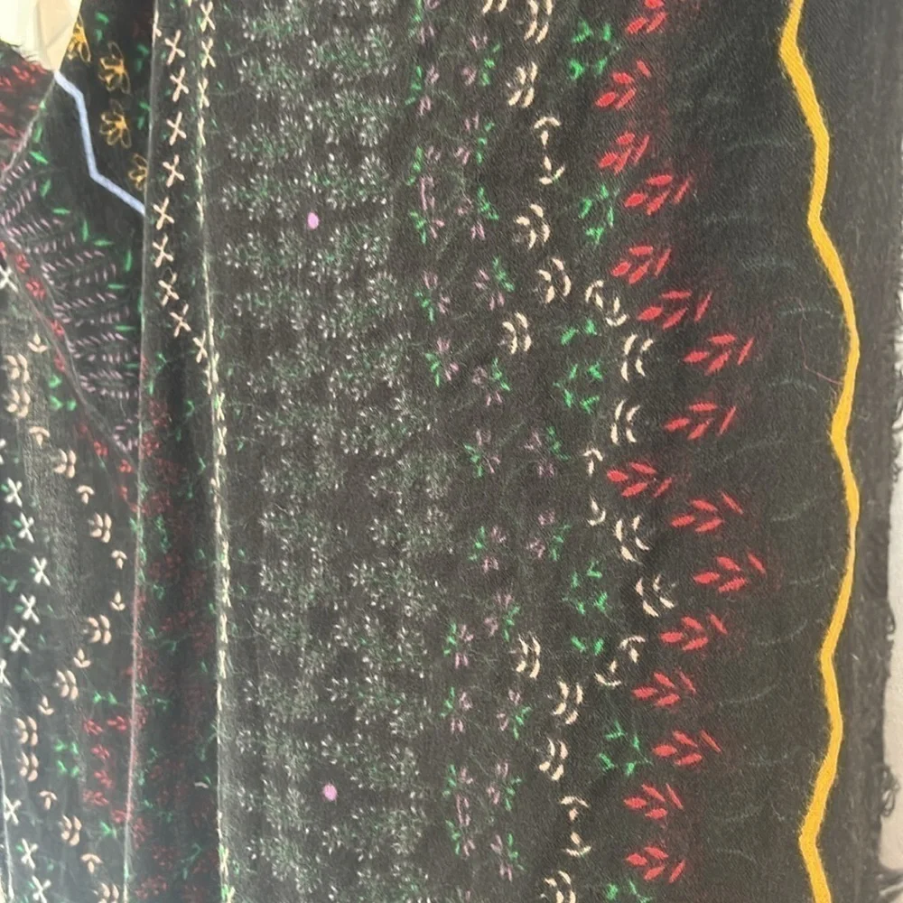 Zara Oversized dark meadow wildflower scarf / shawl multi new w tags